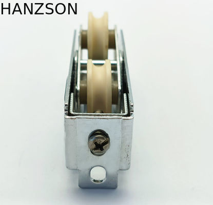 プラスチック カバー アルミニウム引き戸のローラー1.2mmの鉄のシート材料OEM